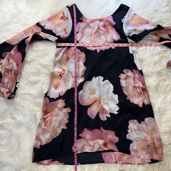 Show Me Your Mumu Bombshell Dress ~ in Final Rose - Picture 10 of 16